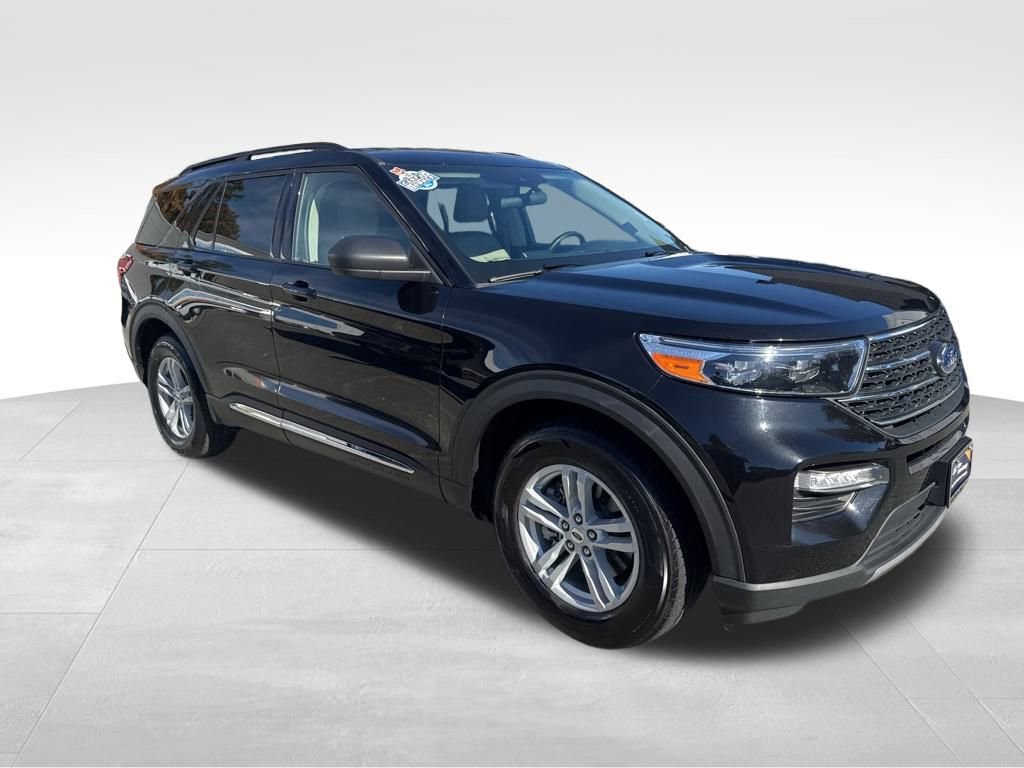 Certified 2024 Ford Explorer XLT w/ Equipment Group 202A image 10