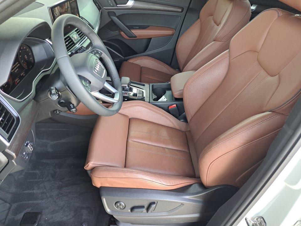 Used 2024 Audi Q5 2.0T Premium Plus AWD/4WD image 9