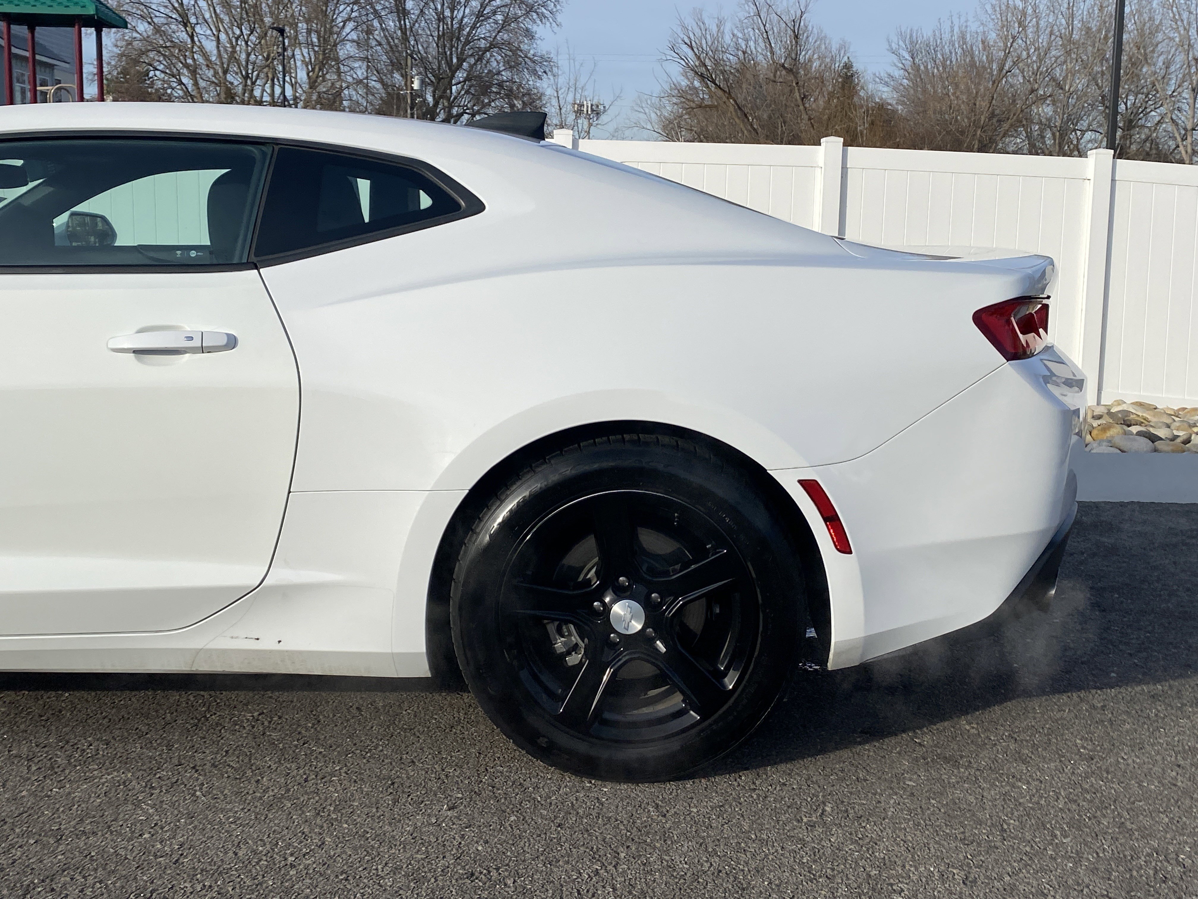 Used 2018 Chevrolet Camaro LT image 4