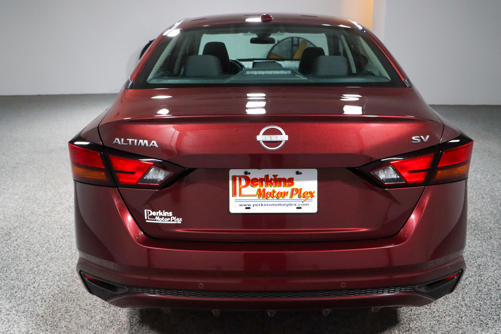 Used 2024 Nissan Altima 2.5 SV image 8