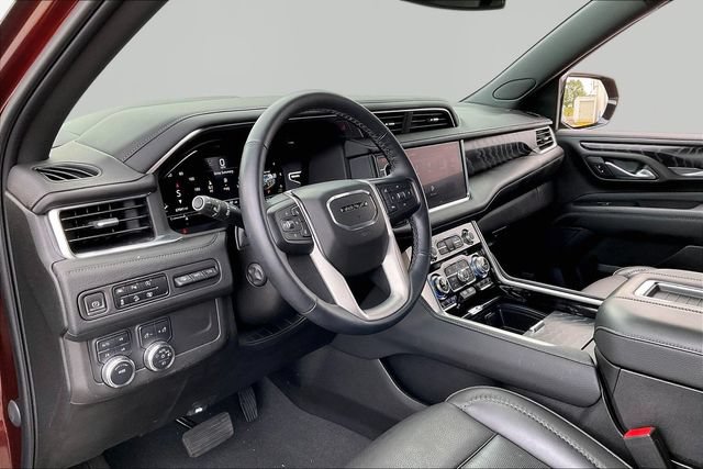 Used 2023 GMC Yukon Denali AWD/4WD image 12