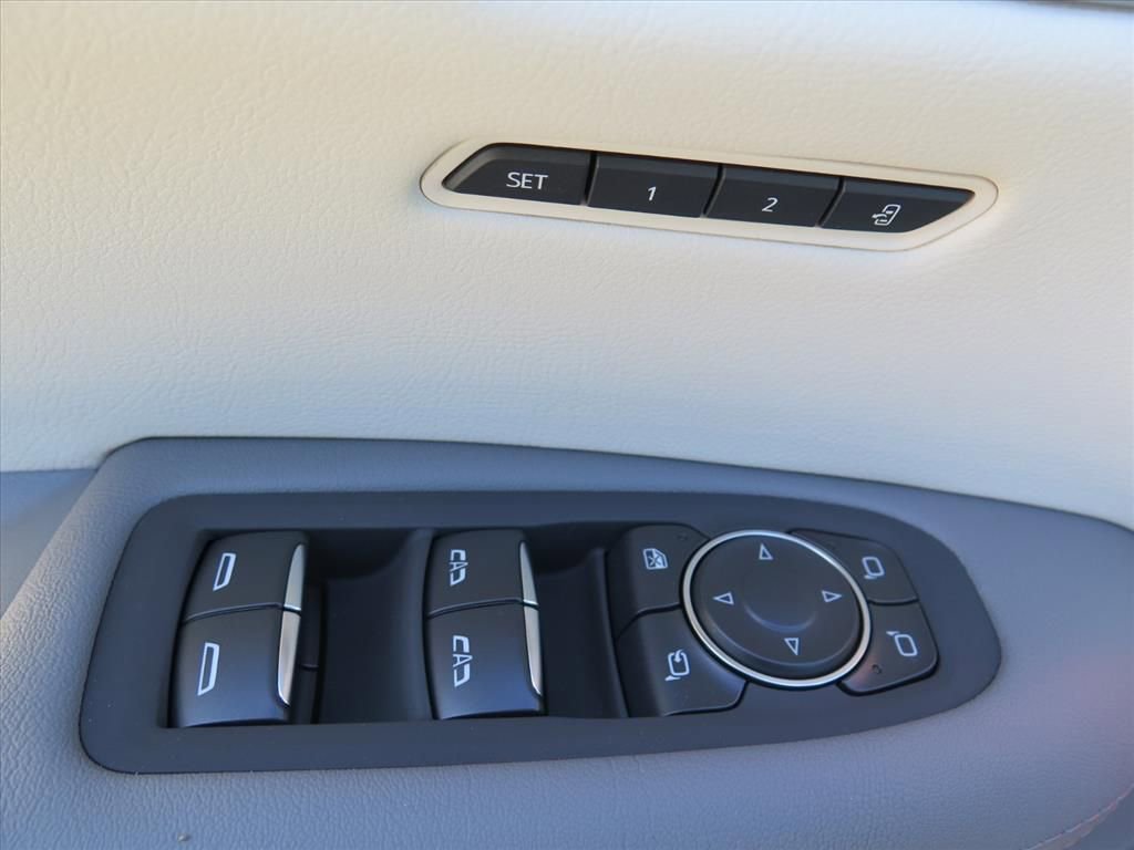 New 2026 Cadillac XT5 Premium Luxury w/ Driver Assist Package image 11