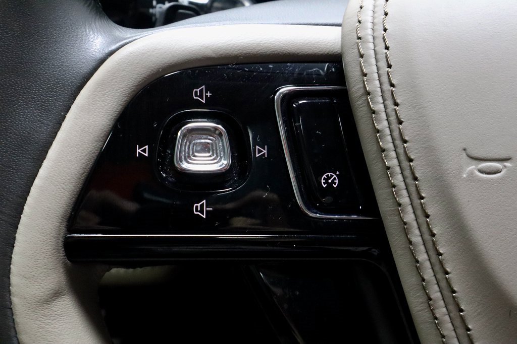 Used 2023 Lincoln Aviator Reserve w/ Class IV Trailer Tow Package image 31