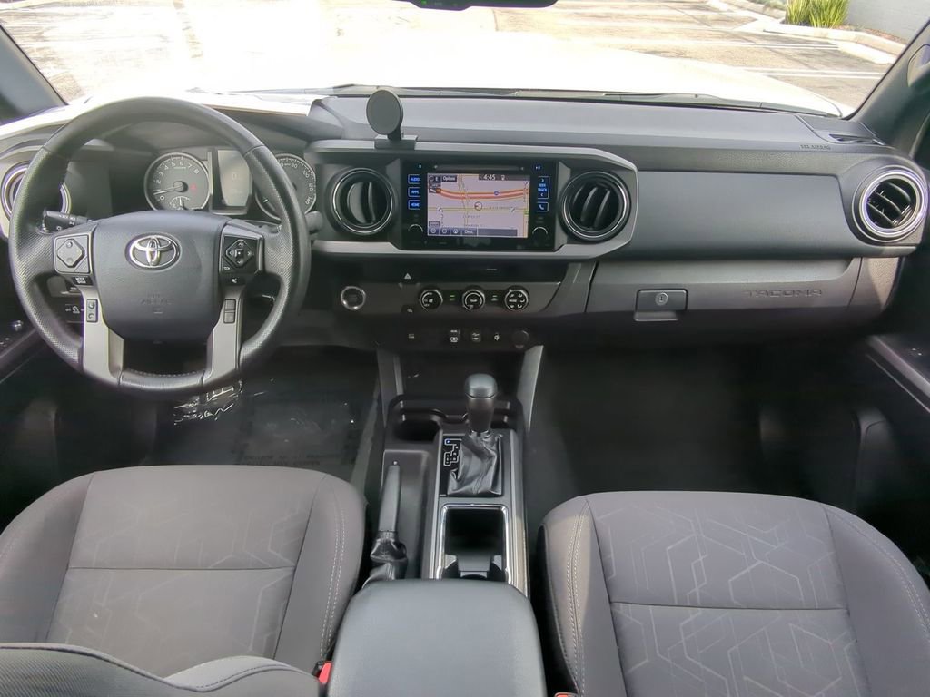 Used 2018 Toyota Tacoma TRD Sport RWD image 23
