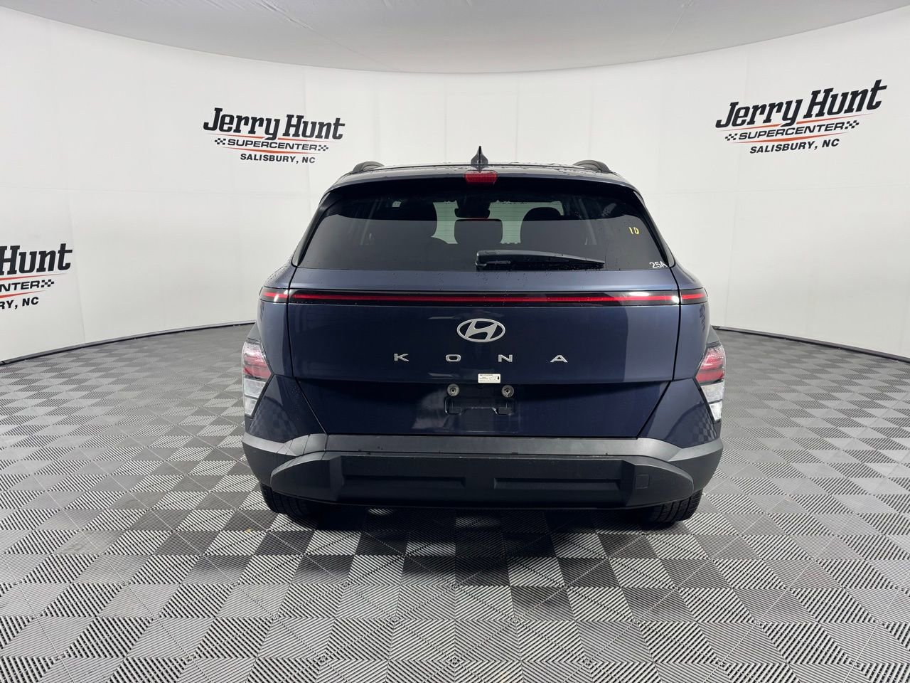 Used 2025 Hyundai Kona SEL image 9