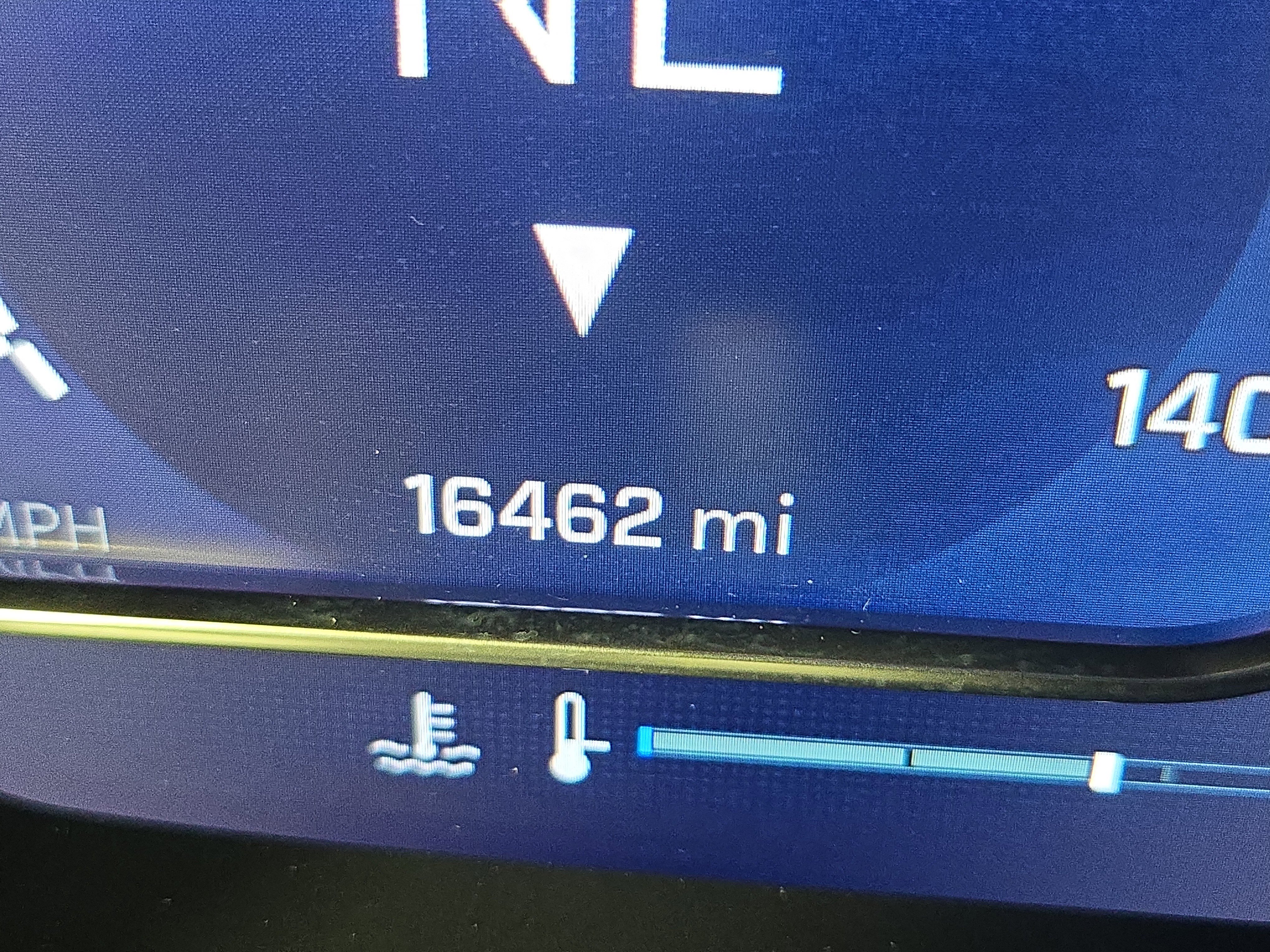 Certified 2024 Chevrolet Tahoe High Country AWD/4WD image 19