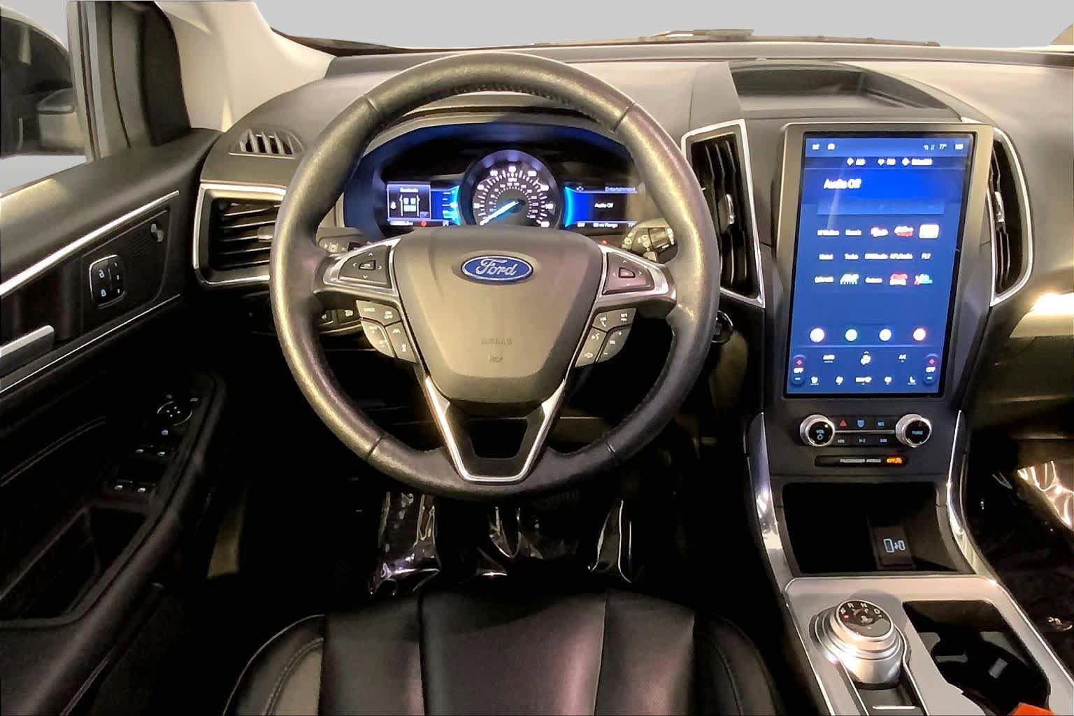 Used 2022 Ford Edge Titanium w/ Equipment Group 301A AWD/4WD image 6