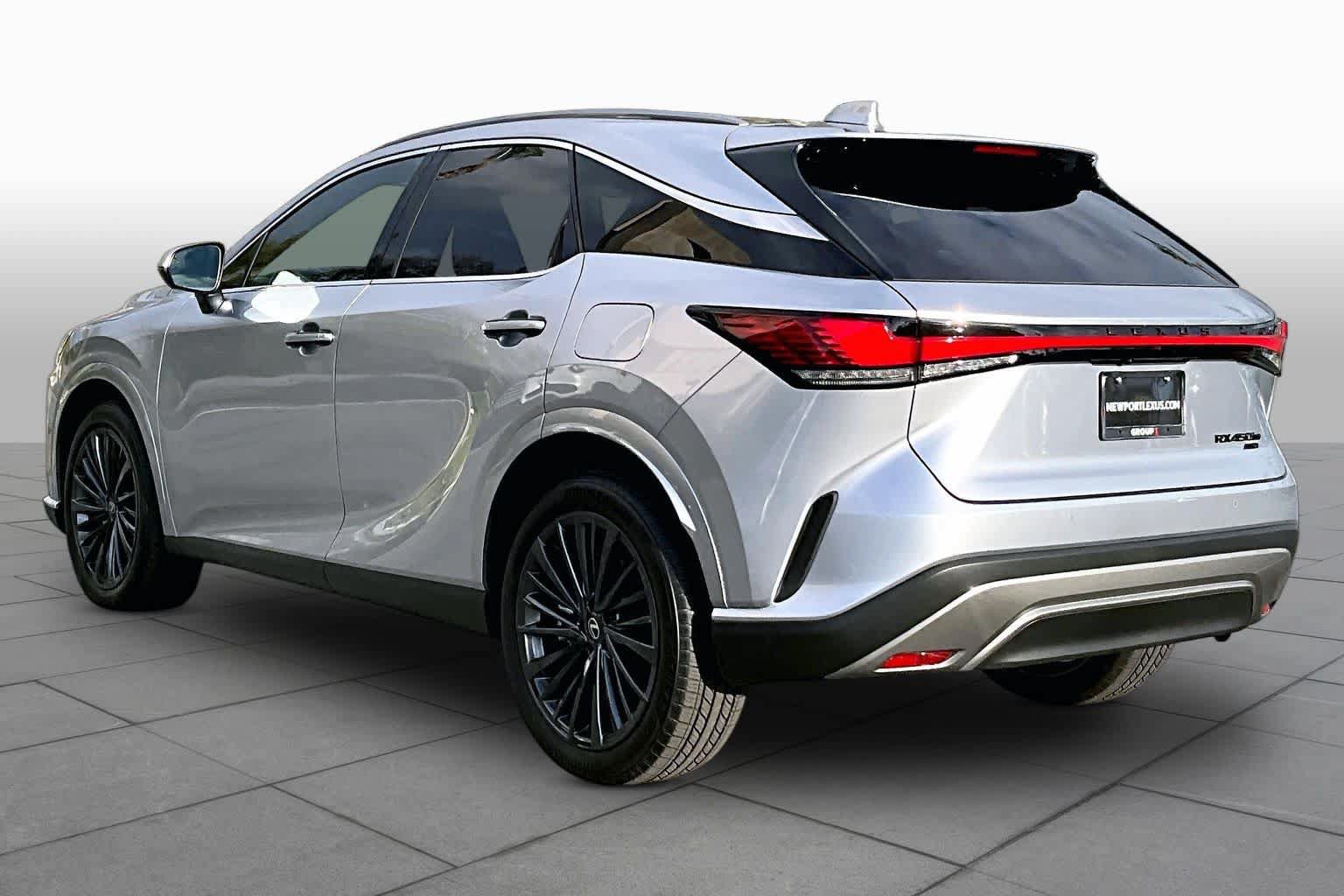 New 2026 Lexus RX 450h AWD w/ Convenience Package image 7