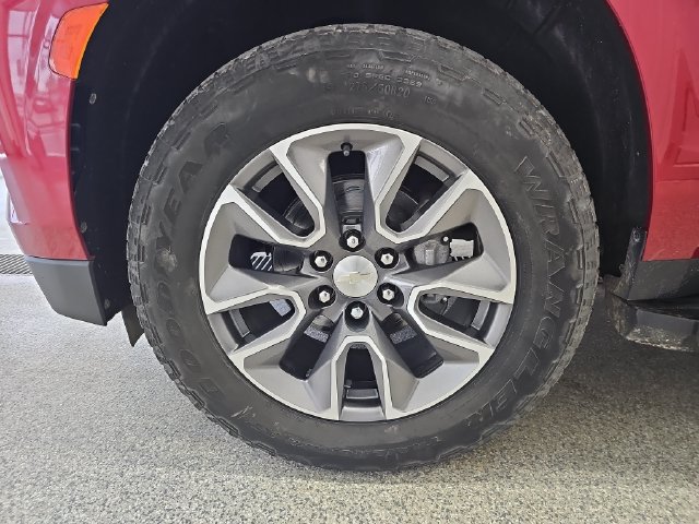 Used 2022 Chevrolet Tahoe LT w/ Luxury Package AWD/4WD image 25