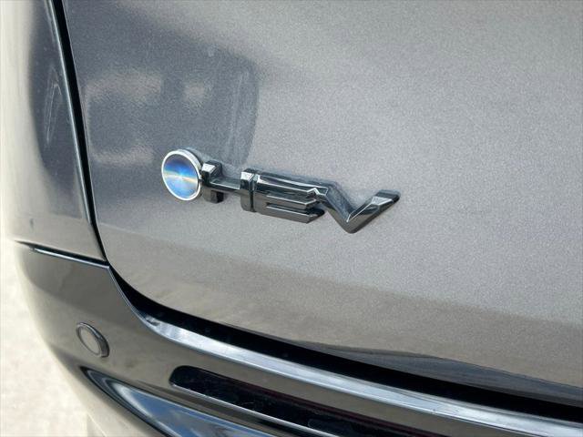 Certified 2025 Toyota Sienna XSE image 13