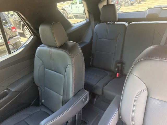 Used 2023 Chevrolet Traverse RS w/ LPO, Floor Liner Package AWD/4WD image 15