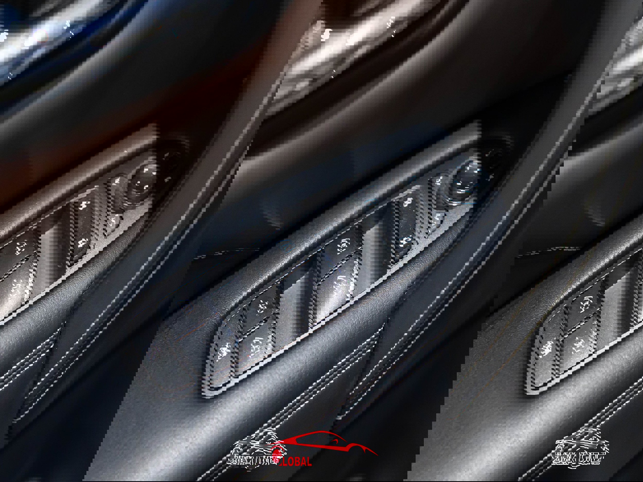 Used 2021 INFINITI QX80 Premium Select w/ All-Season Package image 41