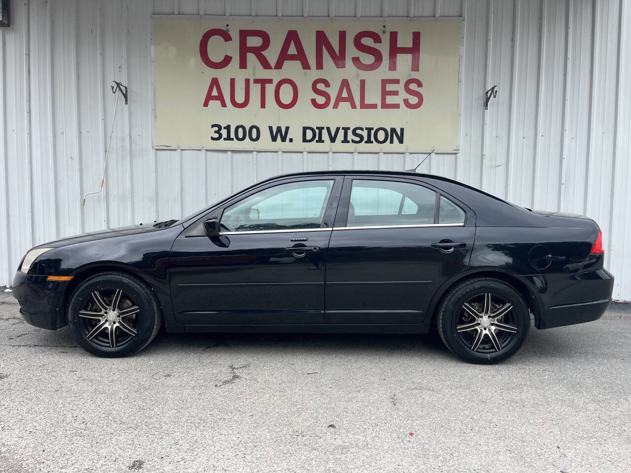 Used 2009 Mercury Milan image 3