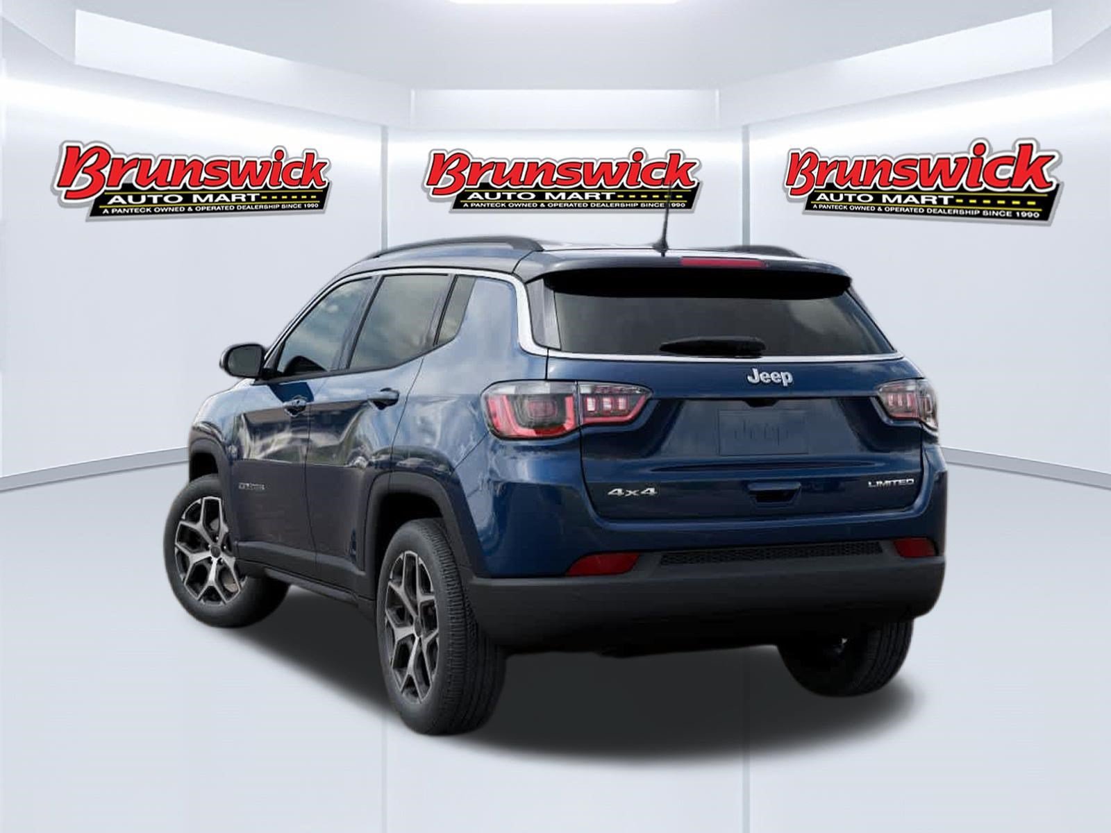 New 2026 Jeep Compass Limited AWD/4WD image 3