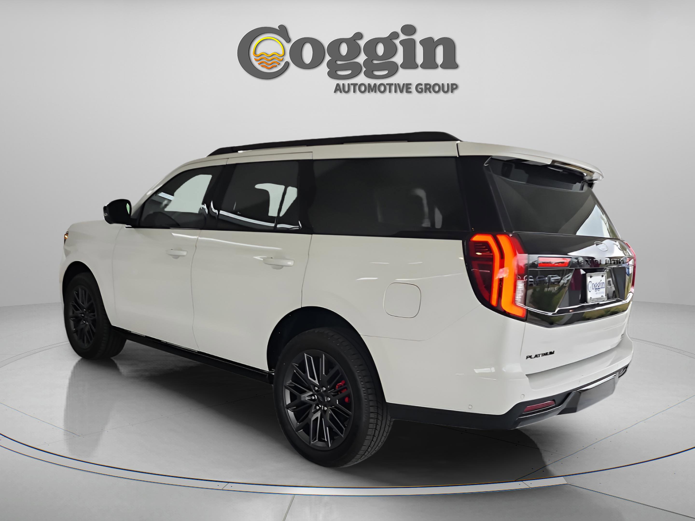 New 2025 Ford Expedition Platinum w/ Stealth Performance Package AWD/4WD image 3