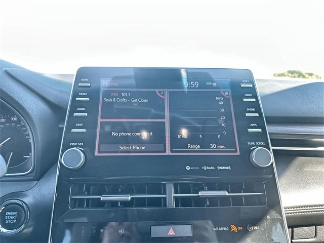 Used 2022 Toyota Avalon XLE w/ Moonroof Package image 25