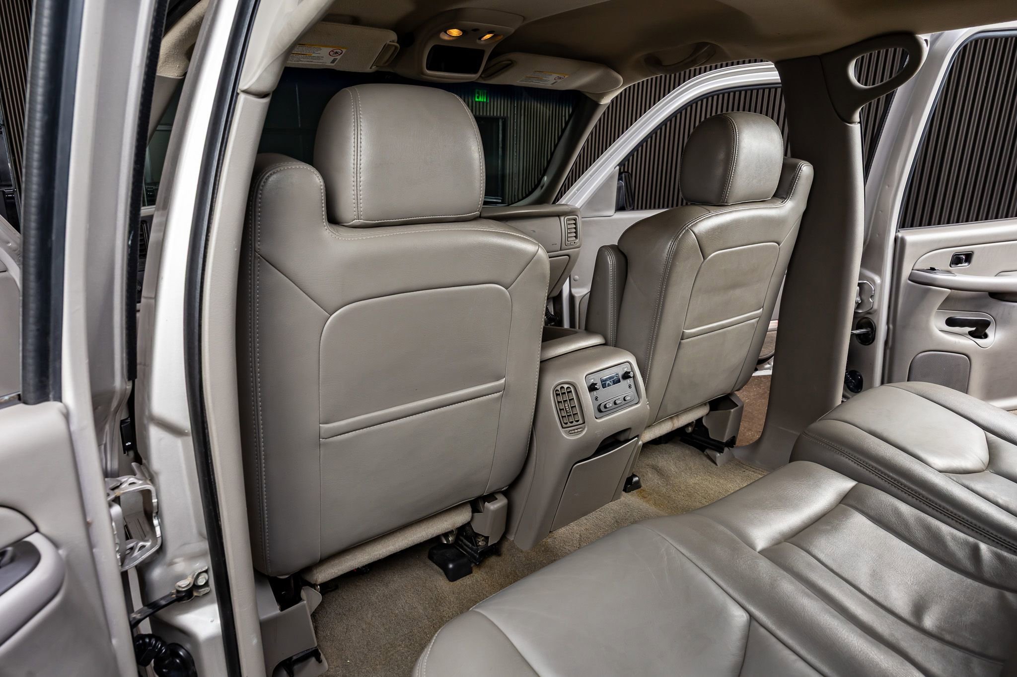 Used 2005 Chevrolet Silverado 3500 LT w/ Heavy-Duty Power Package image 28