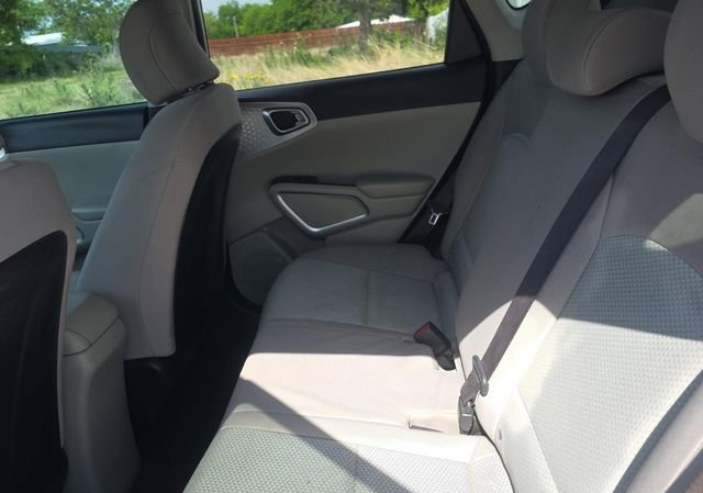 Used 2021 Kia Soul LX FWD image 6