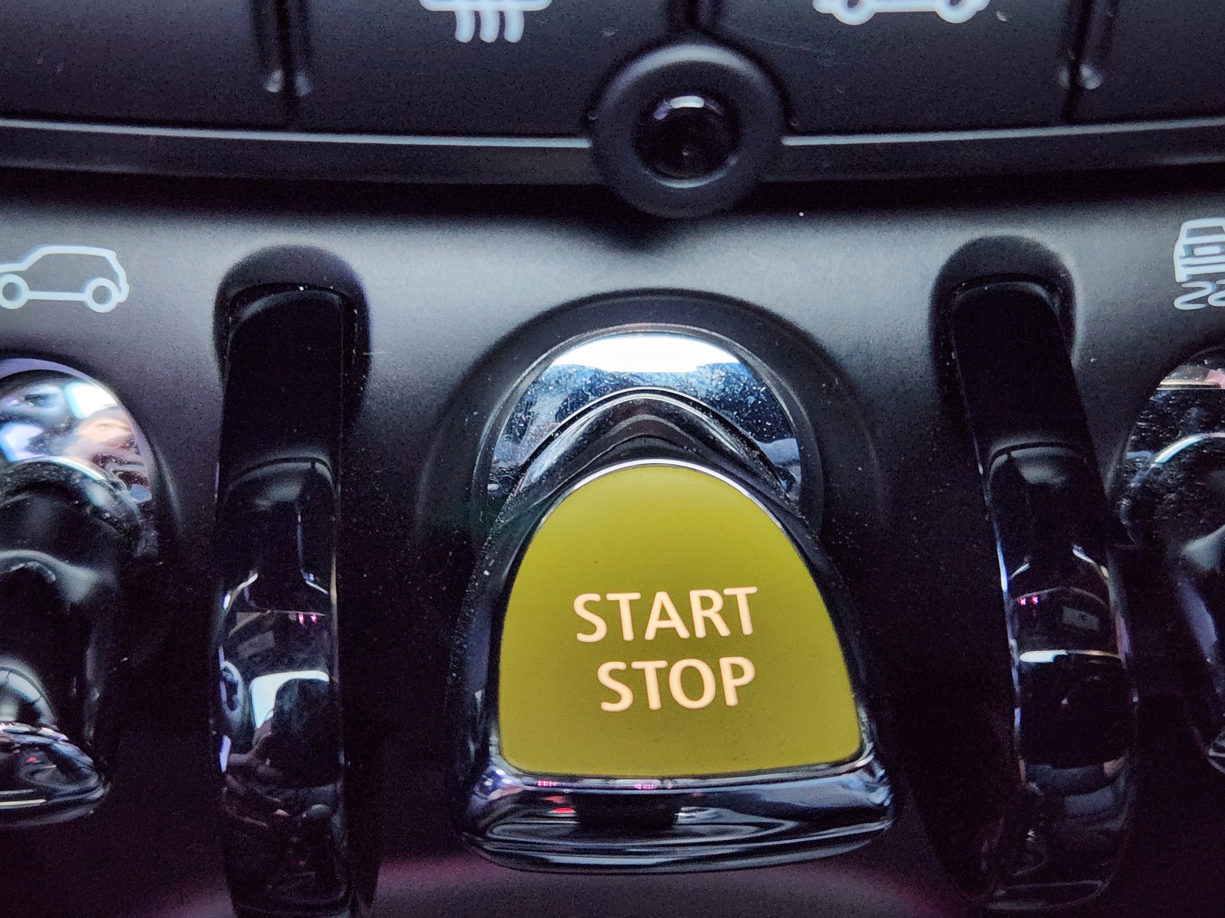 Used 2023 MINI Cooper SE image 29