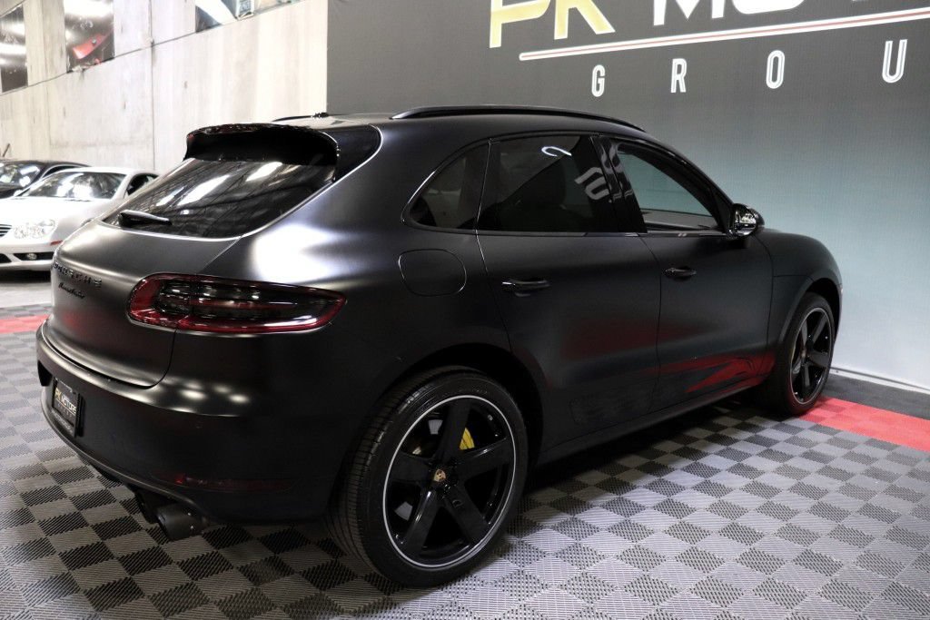 Used 2018 Porsche Macan Turbo AWD/4WD image 8
