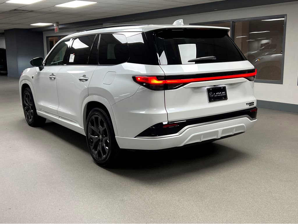 New 2026 Lexus TX 500h AWD image 5