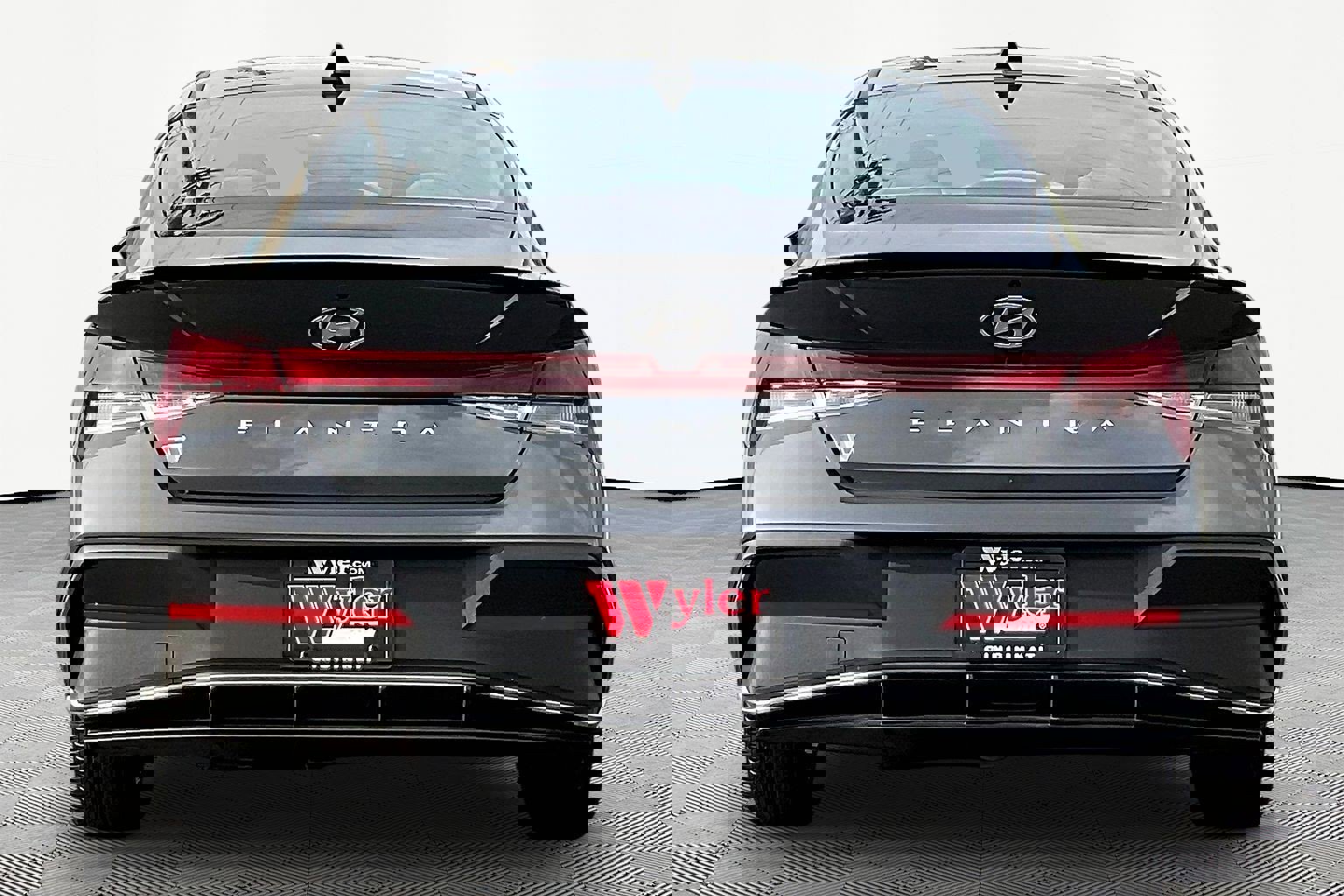 Used 2025 Hyundai Elantra Sport image 5