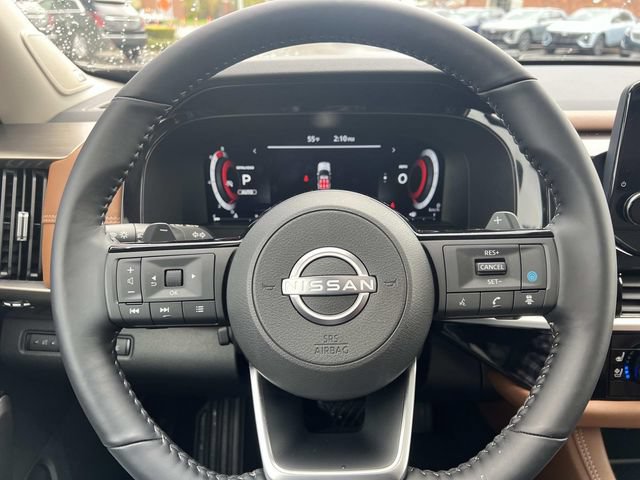 Used 2024 Nissan Pathfinder Platinum w/ Cargo Package AWD/4WD image 20