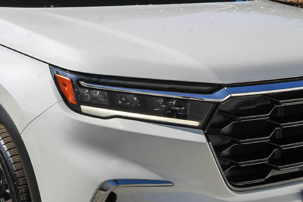 Used 2023 Honda Pilot Elite image 10