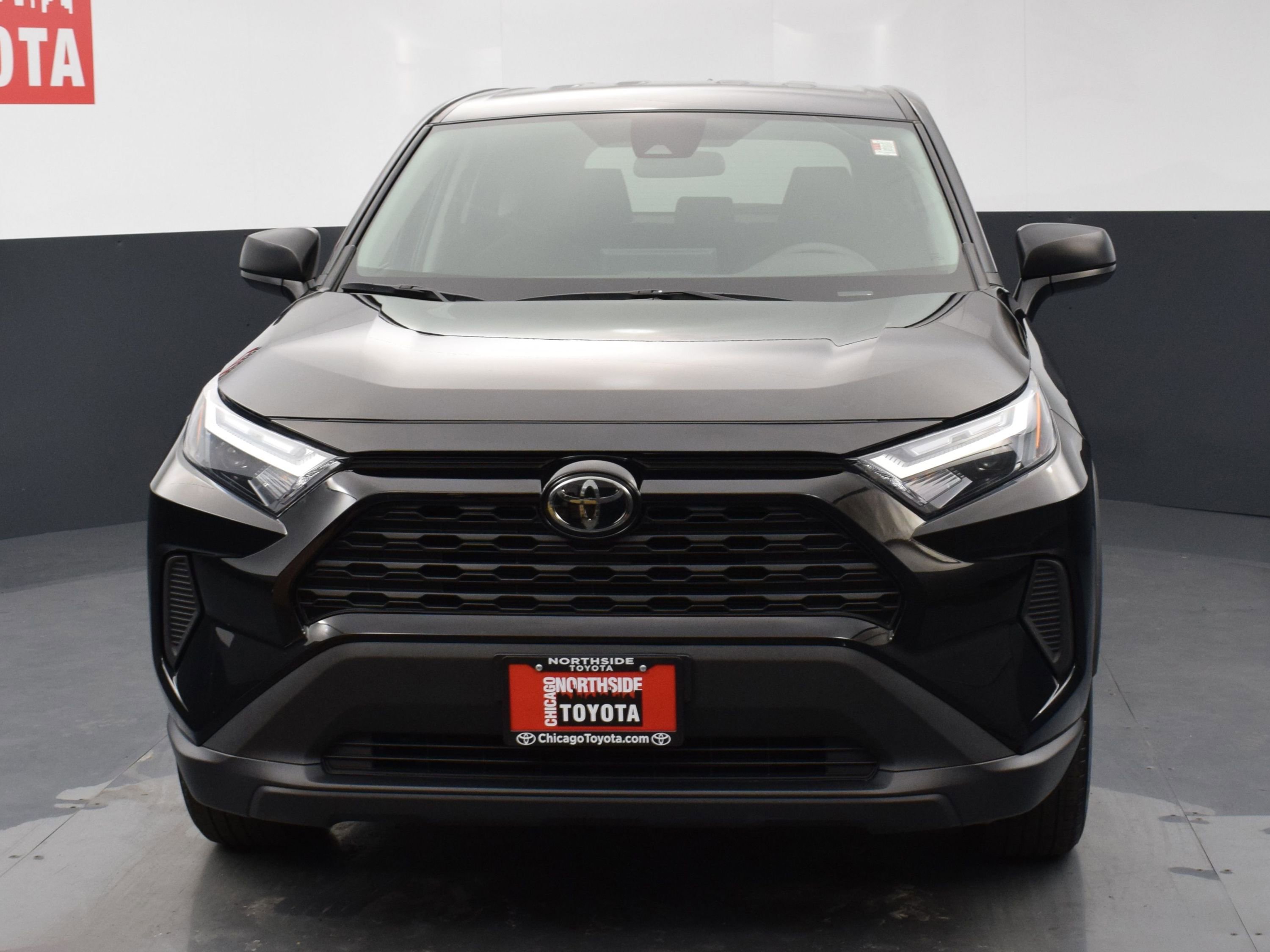 Used 2024 Toyota RAV4 LE image 7