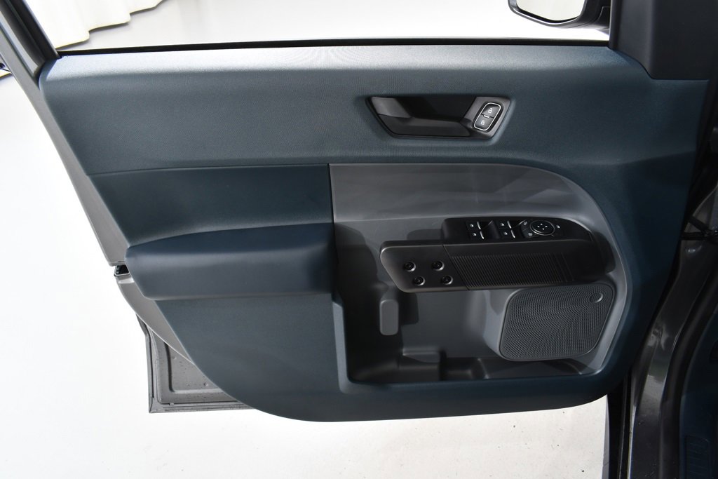 New 2025 Ford Maverick XLT w/ Equipment Group 301A image 26