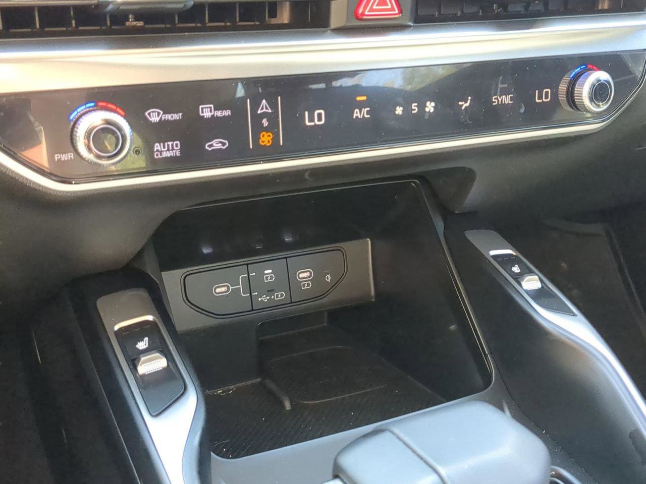 New 2026 Kia Sorento EX FWD image 13