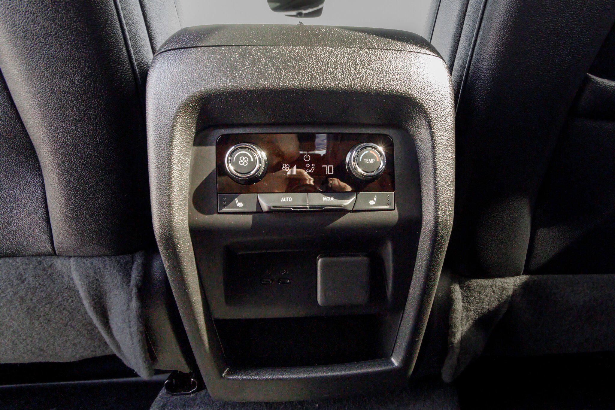 Used 2025 Chevrolet Traverse RS AWD/4WD image 10