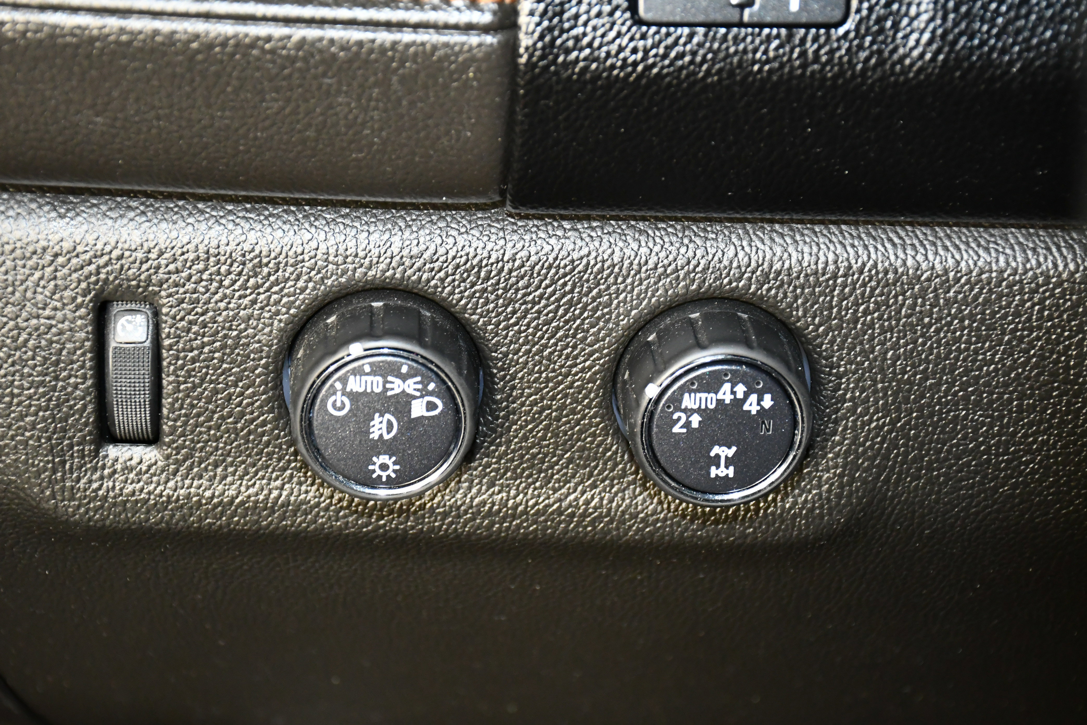 Used 2021 GMC Canyon AT4 w/ Driver Alert Package image 39