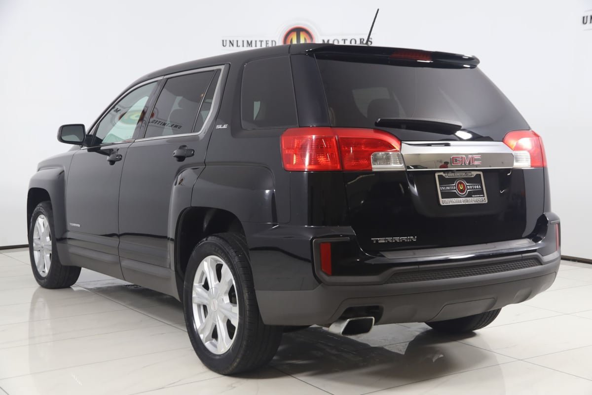 Used 2017 GMC Terrain SLE FWD image 4