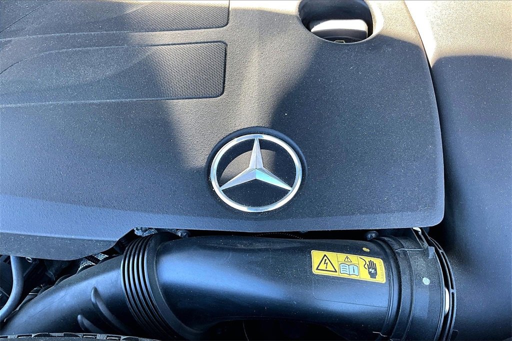 Used 2020 Mercedes-Benz GLC 300 4MATIC image 34