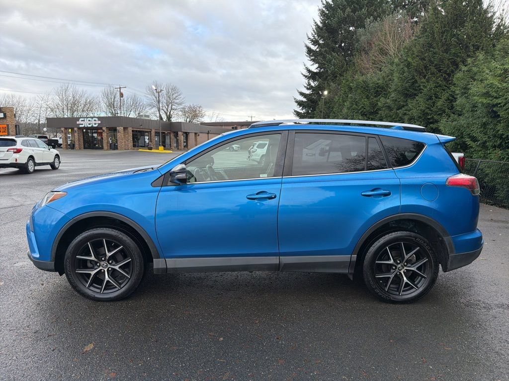 Used 2016 Toyota RAV4 SE AWD/4WD image 3