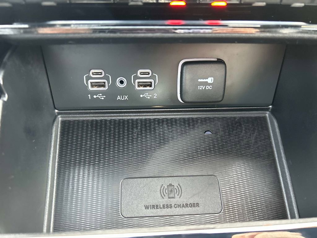 Used 2023 Jeep Grand Cherokee Overland w/ Luxury Tech Group IV image 37