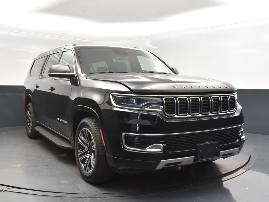 Used 2024 Jeep Wagoneer L Series II w/ Flexible Seating Group image 9
