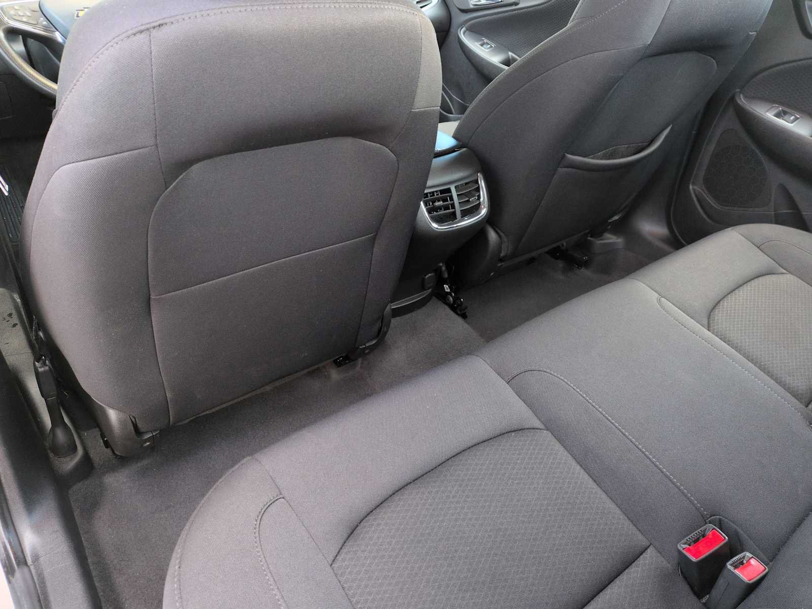 Used 2023 Chevrolet Malibu LT FWD image 18