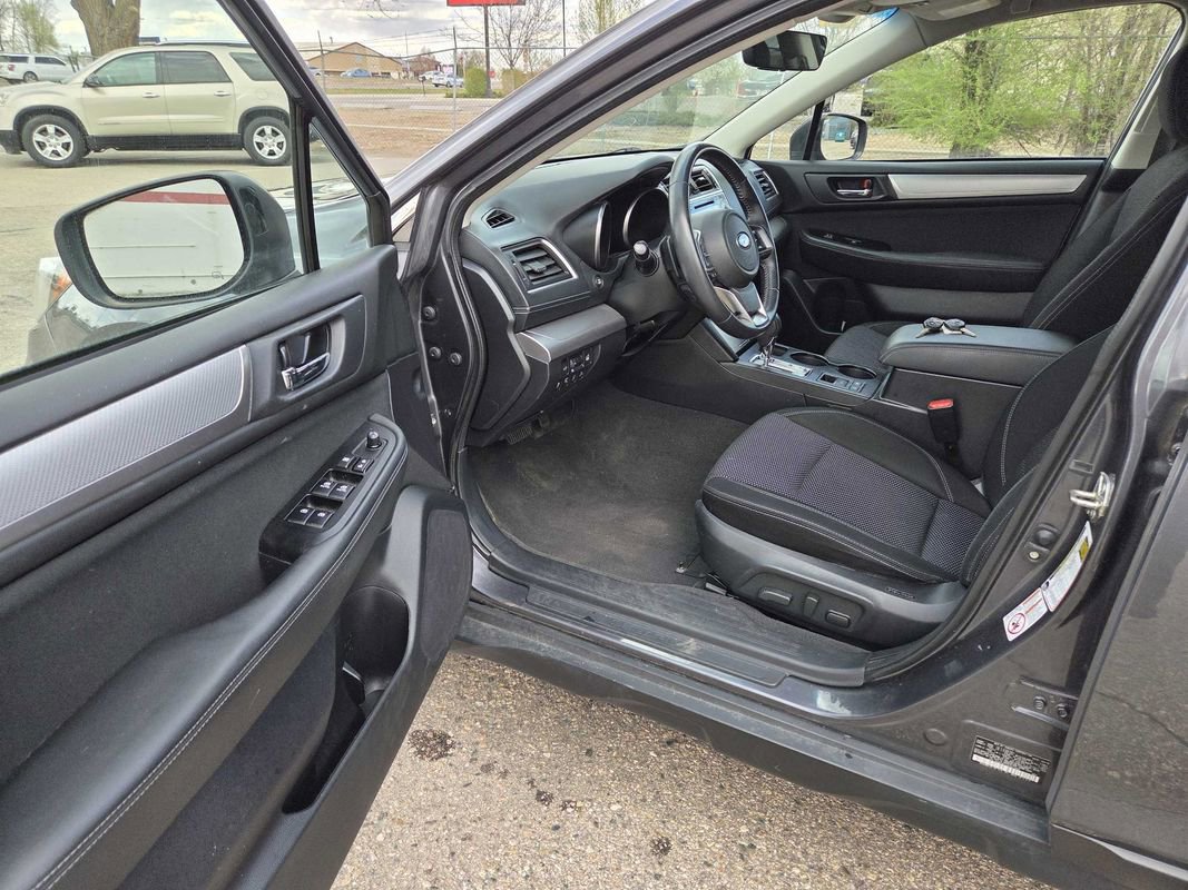 Used 2019 Subaru Outback 2.5i Premium image 10