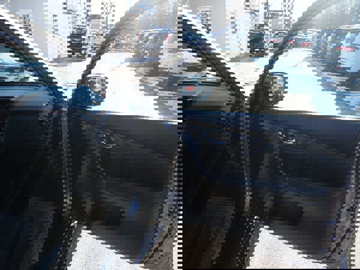 Used 2018 Nissan Rogue S image 18