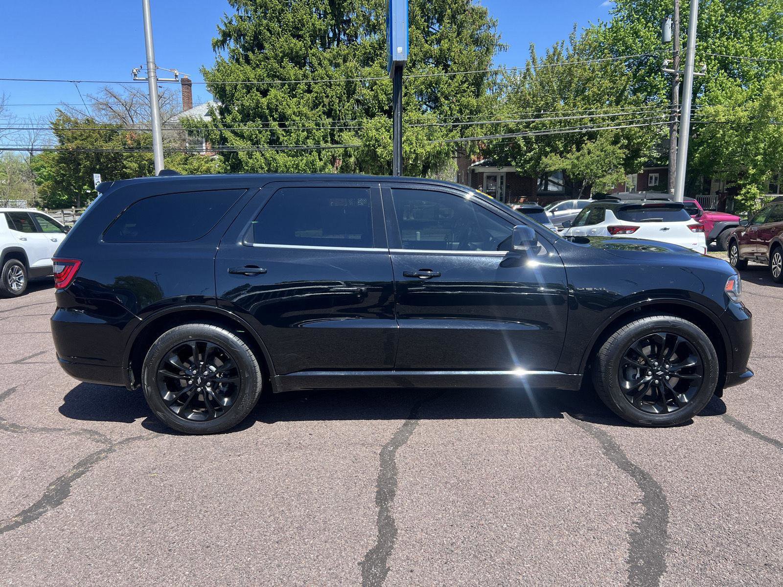 Used 2020 Dodge Durango R/T w/ Technology Group AWD/4WD image 8
