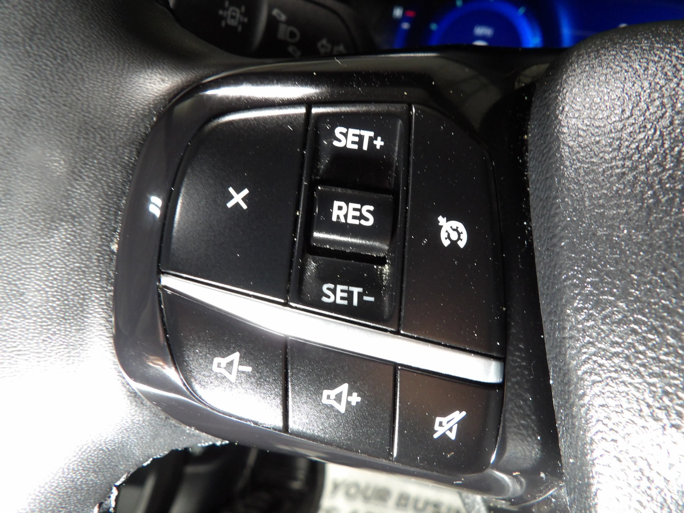 Used 2021 Ford Escape SEL w/ Technology Package AWD/4WD image 18
