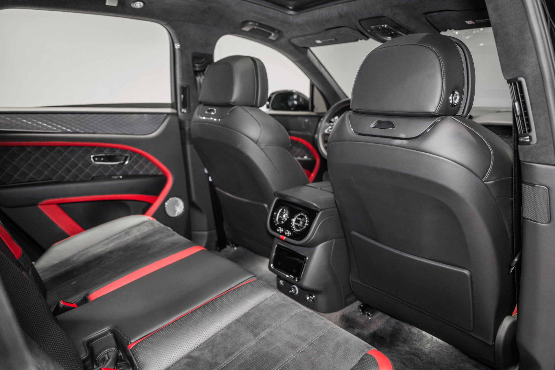 Certified 2022 Bentley Bentayga Speed AWD/4WD image 25