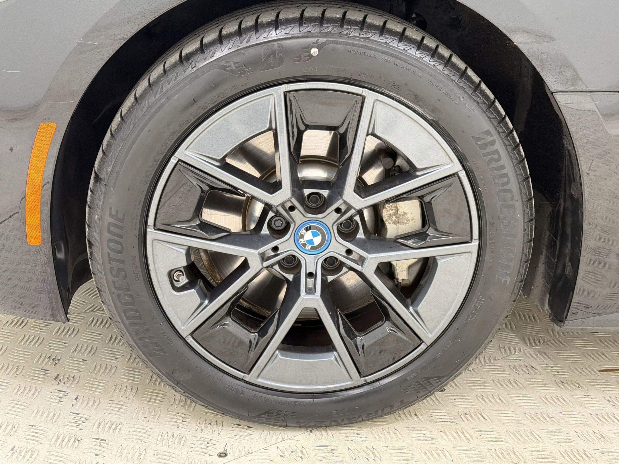 Used 2023 BMW i4 eDrive35 w/ Premium Package image 12