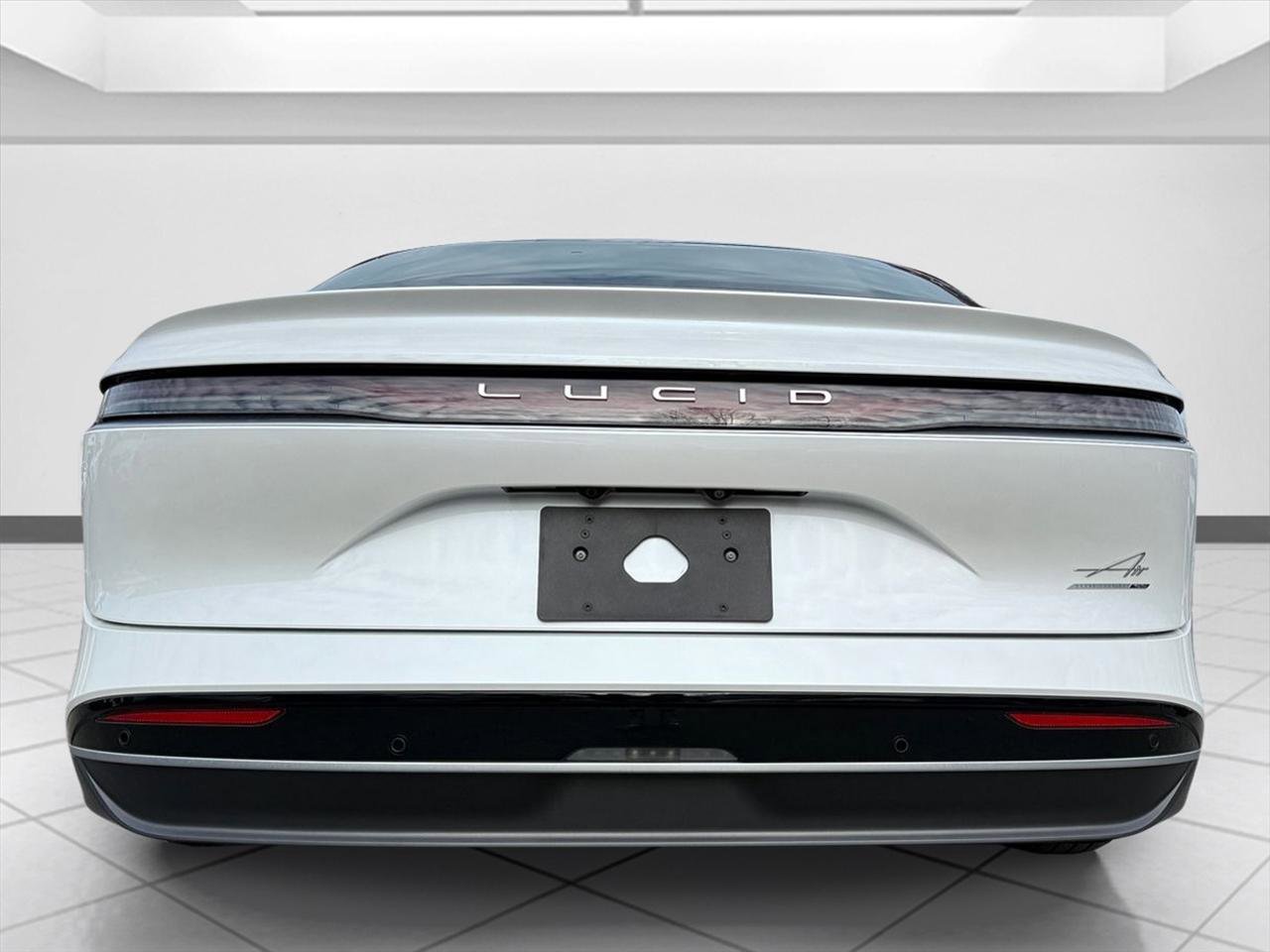 Used 2023 Lucid Air Grand Touring image 5