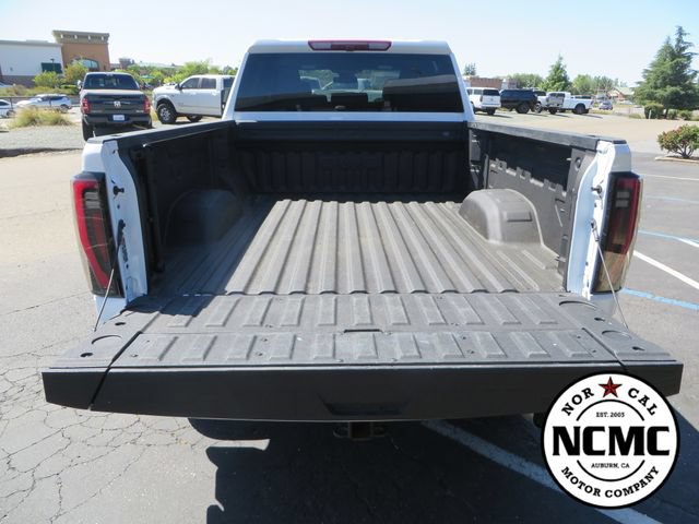 Used 2025 GMC Sierra 2500 AT4 AWD/4WD image 10