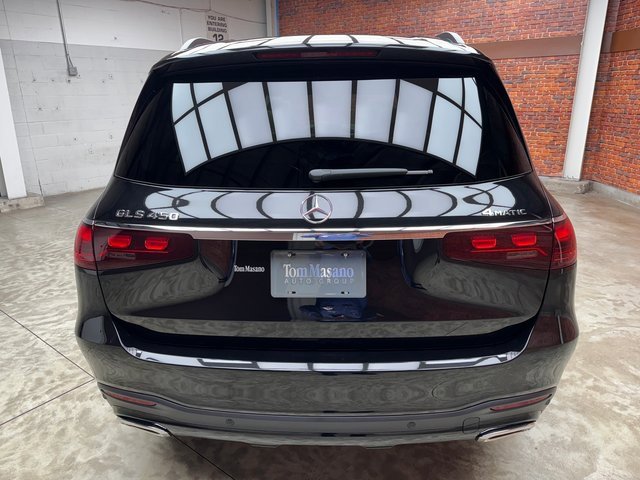 New 2026 Mercedes-Benz GLS 450 4MATIC image 4
