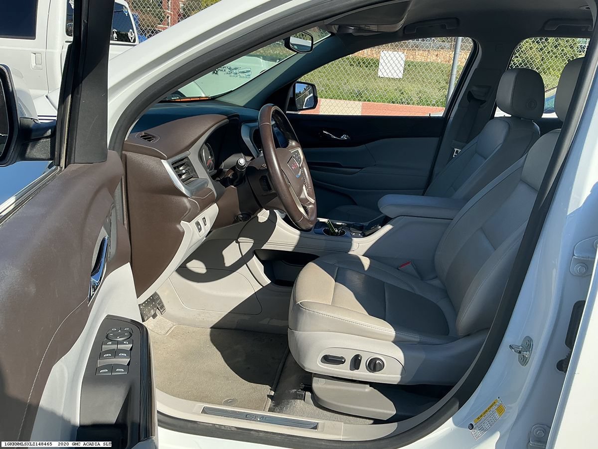 Used 2020 GMC Acadia SLT w/ Premium Package FWD image 8