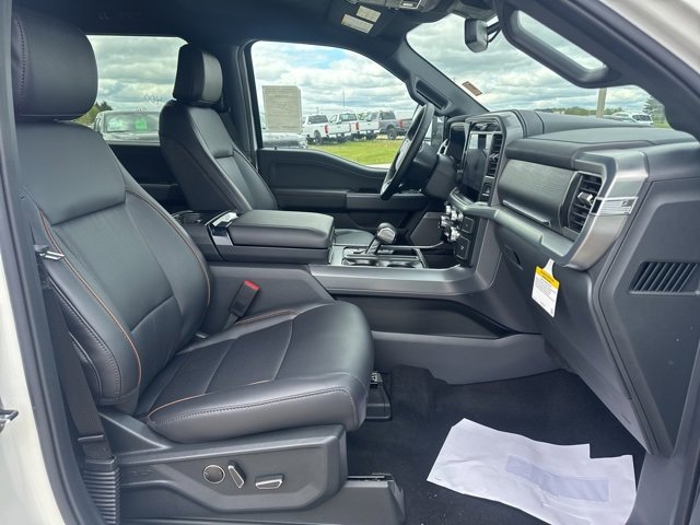 New 2025 Ford F150 Lariat w/ Equipment Group 502A High image 19